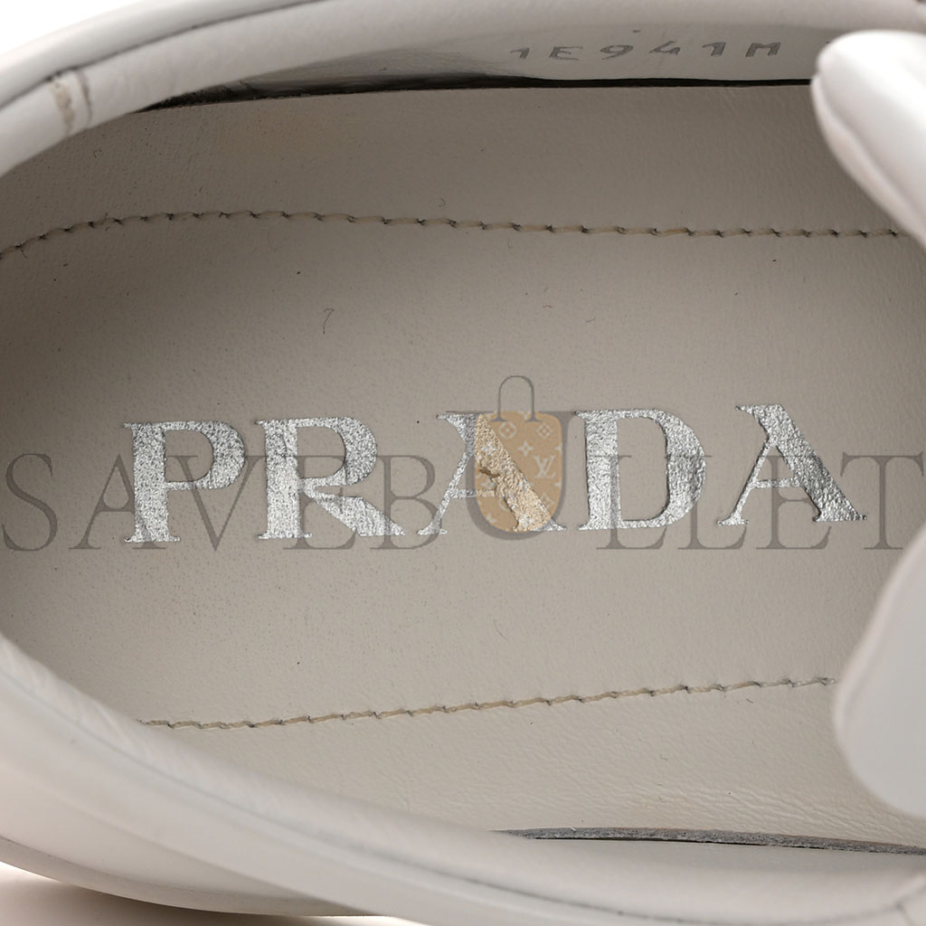 PRADA SPAZZOLATO ROIS METAL TRIANGLE LOGO 25MM SNEAKERS 35.5 WHITE SOLEIL