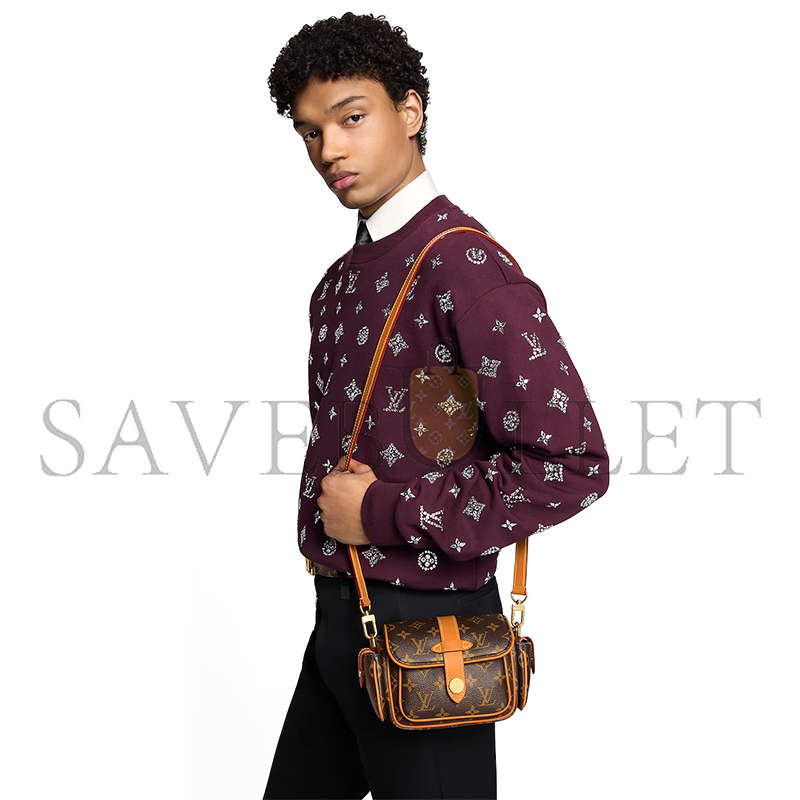 LOUIS VUITTON CARGO WEARABLE WALLET M14742 (23*14*10cm)