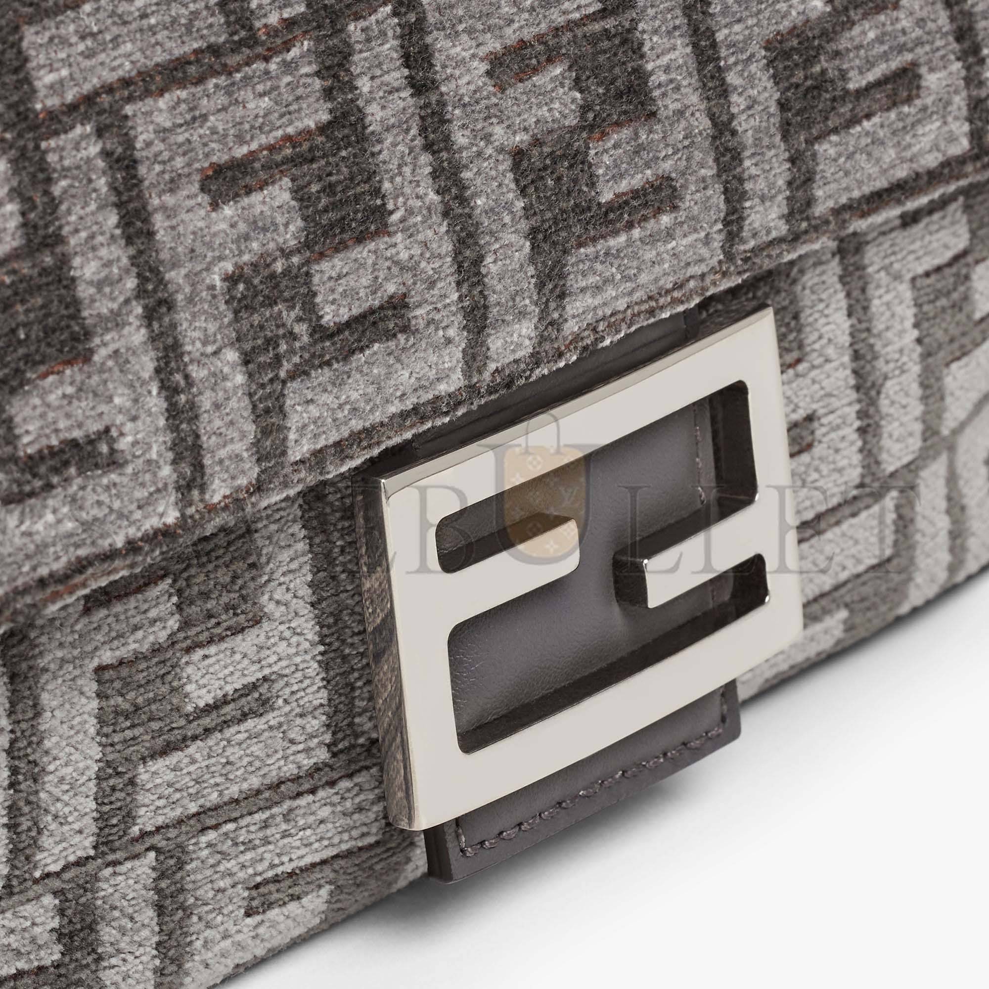 FENDI BAGUETTE CHAIN MIDI - DARK GRAY FF TAPESTRY FABRIC BAG 8BR793ALG7F1HZO (24*14.5*7cm)